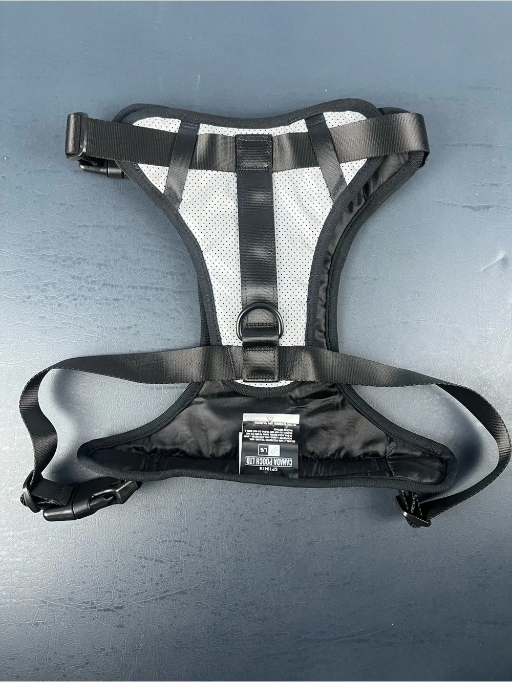 Canada pooch everyday reflective dog harness
